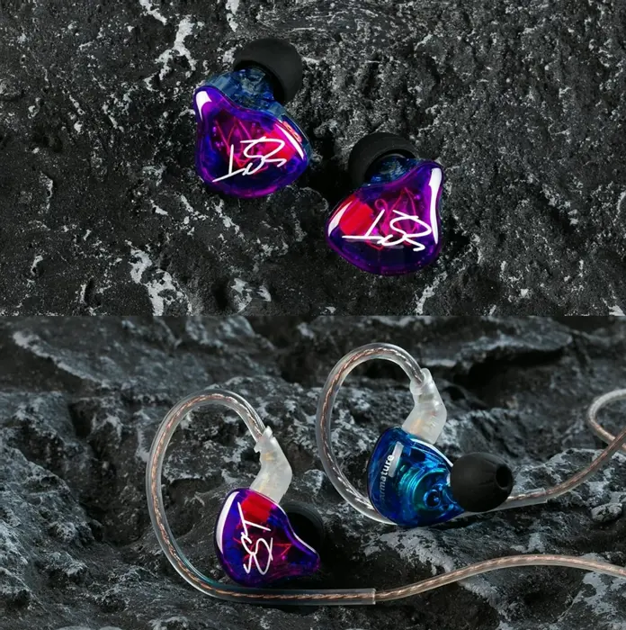 Vibrant Hybrid Earbud Earphones