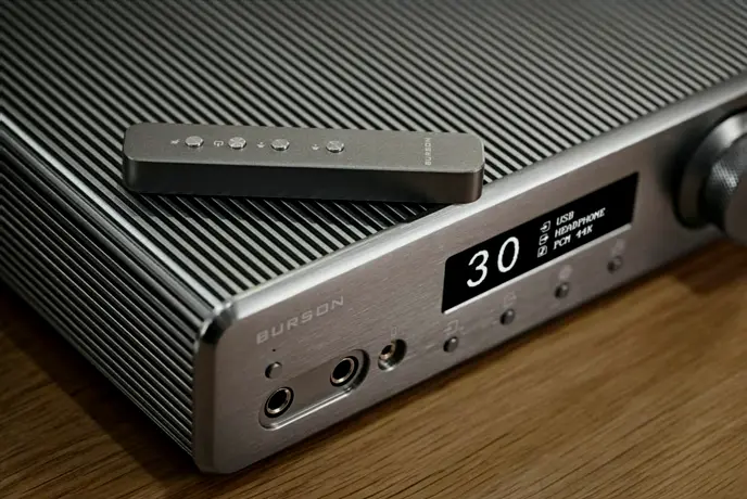 Driver 3 Headphone Amp Setup with Digital-to-Analog Converter, 7.5 Watts